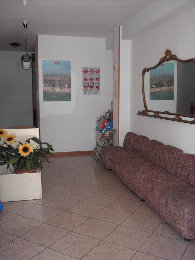 Residence Monaco Appartamenti Rimini Exterior foto